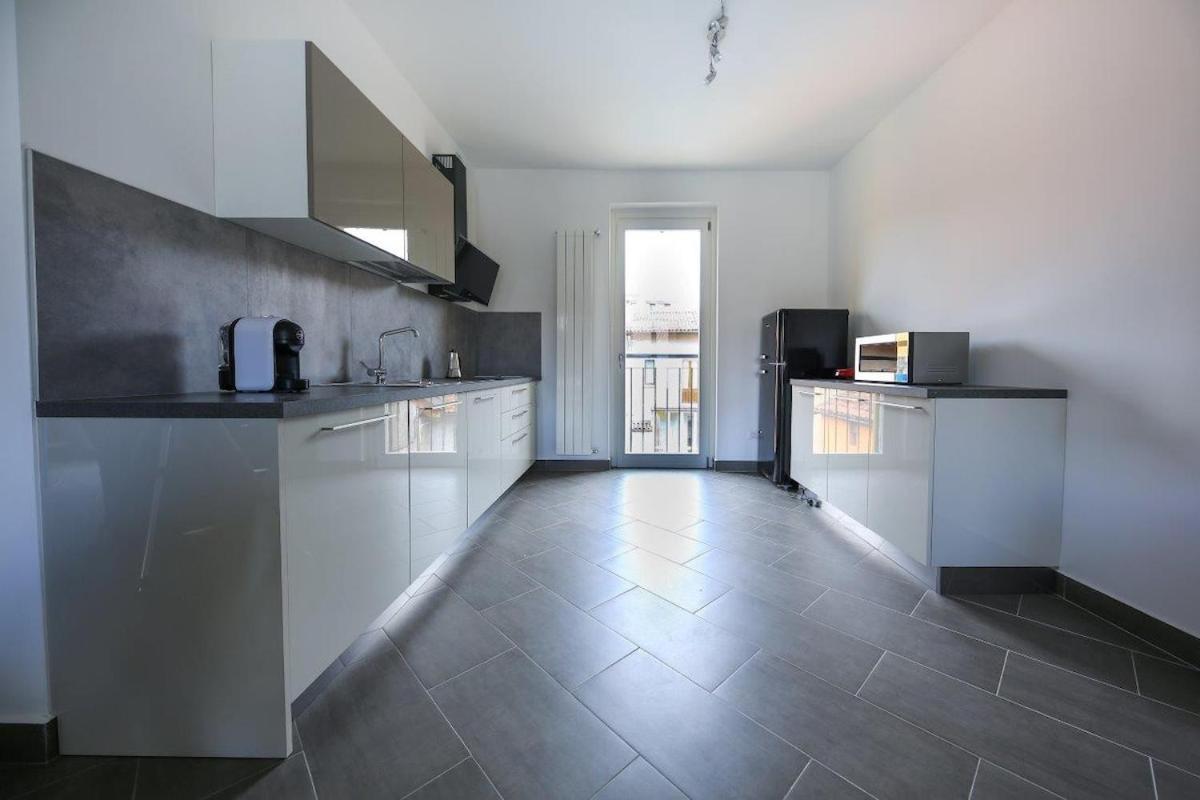 Penthouse Federico With Lake View - Residenza Silvana Βερμπάνια Εξωτερικό φωτογραφία